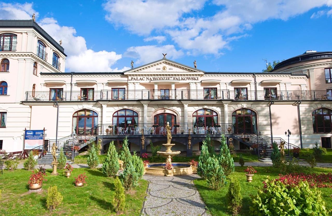 Uzdrowisko Sanatorium Augustow Palac Na Wodzie Falkowski Exterior photo